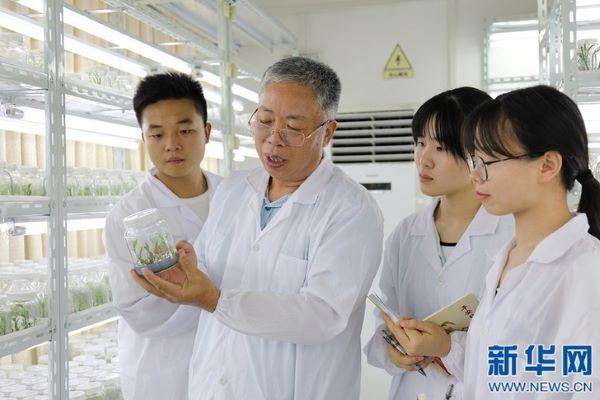 f5d7decdbc8143cba23e5f23fcce6869.jpg 2.jpg